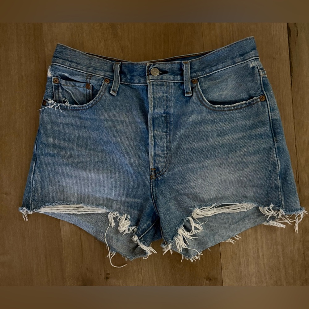 Women’s Levi’s High Waisted Distressed Denim Shorts - Size 28